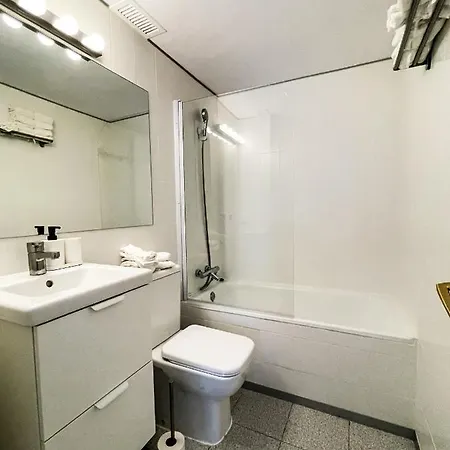 Apartment Tossa Center Attic & Terrace *